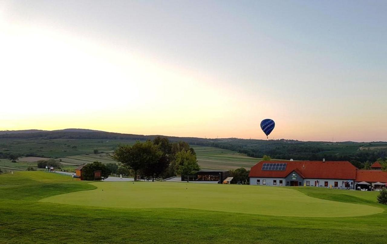 Landpension Gschwantner Lengenfeld ภายนอก รูปภาพ