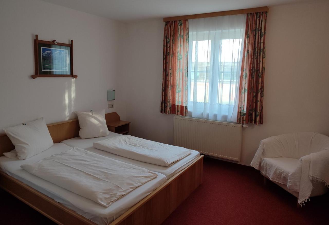 Landpension Gschwantner Lengenfeld ภายนอก รูปภาพ